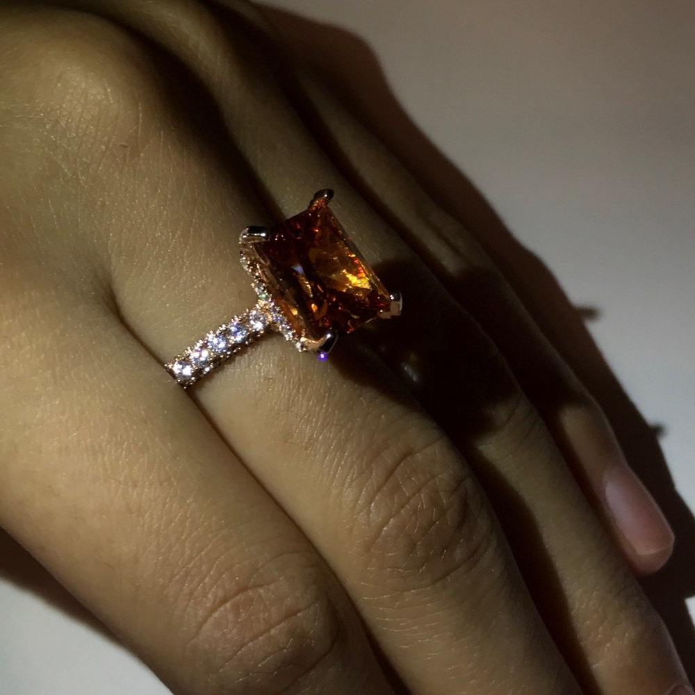 ring - Picture 4 of 4